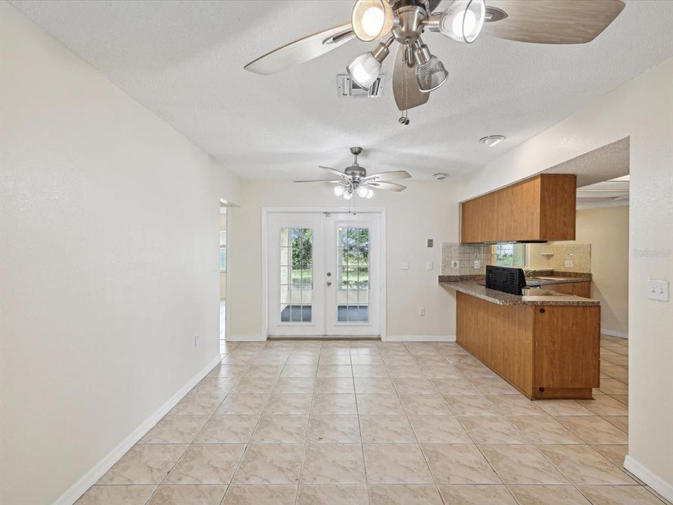 For Sale: $274,900 (3 beds, 2 baths, 1482 Square Feet)