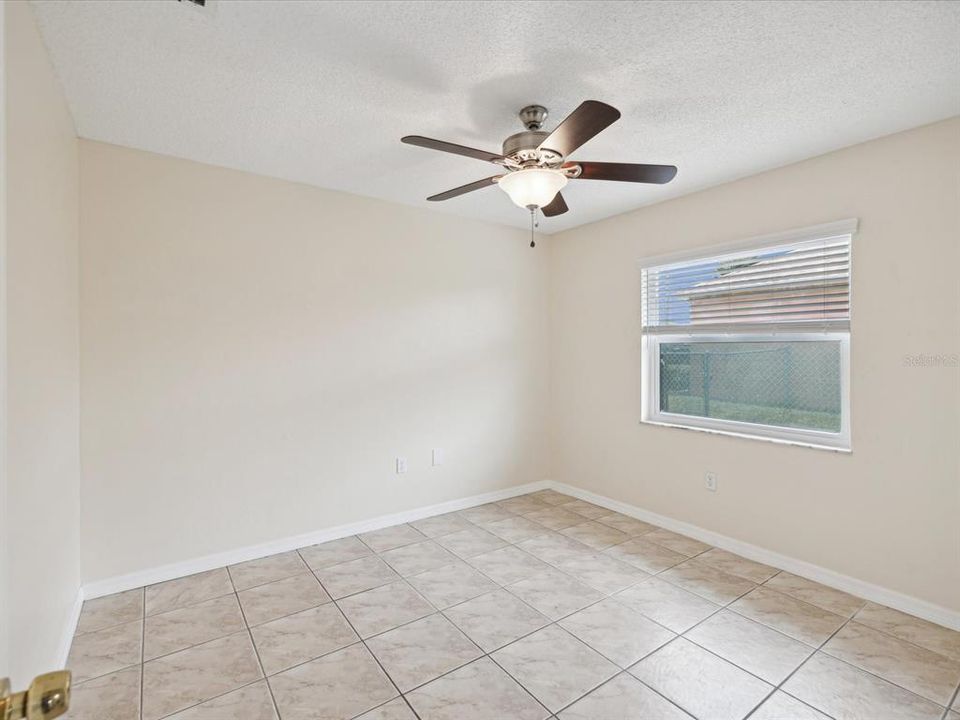 For Sale: $274,900 (3 beds, 2 baths, 1482 Square Feet)