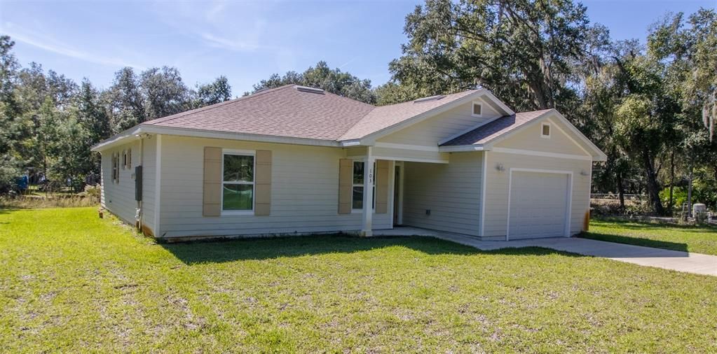 Vendido Recientemente: $349,900 (3 camas, 2 baños, 1541 Pies cuadrados)