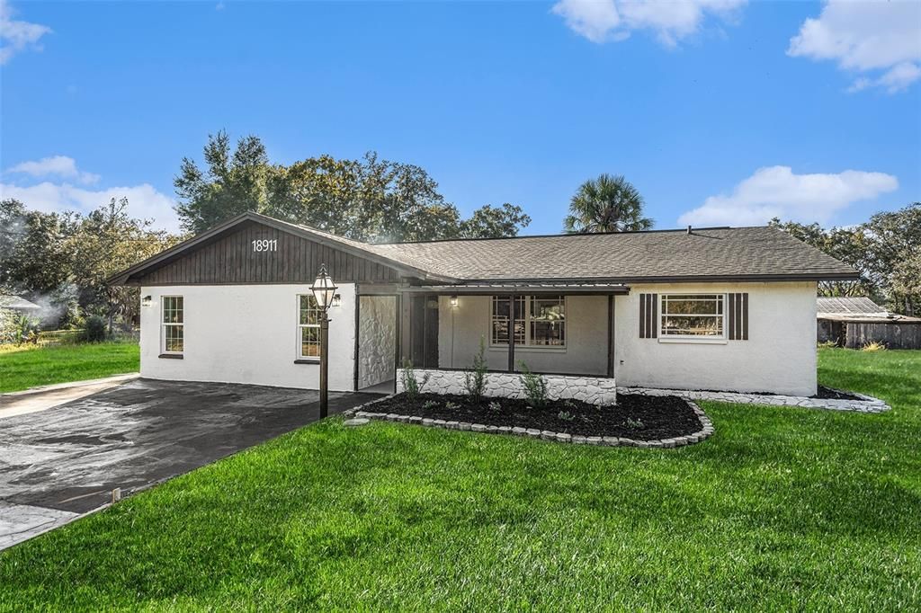 For Sale: $384,900 (3 beds, 2 baths, 1720 Square Feet)