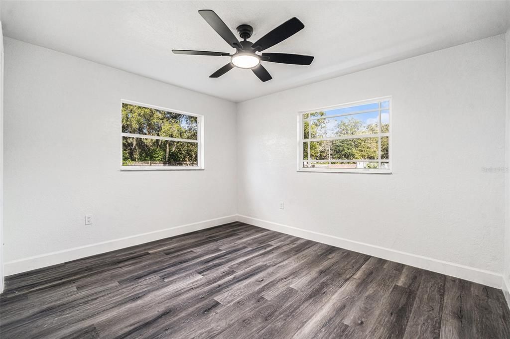 For Sale: $384,900 (3 beds, 2 baths, 1720 Square Feet)