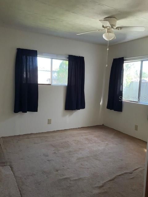 For Sale: $199,900 (3 beds, 2 baths, 1320 Square Feet)