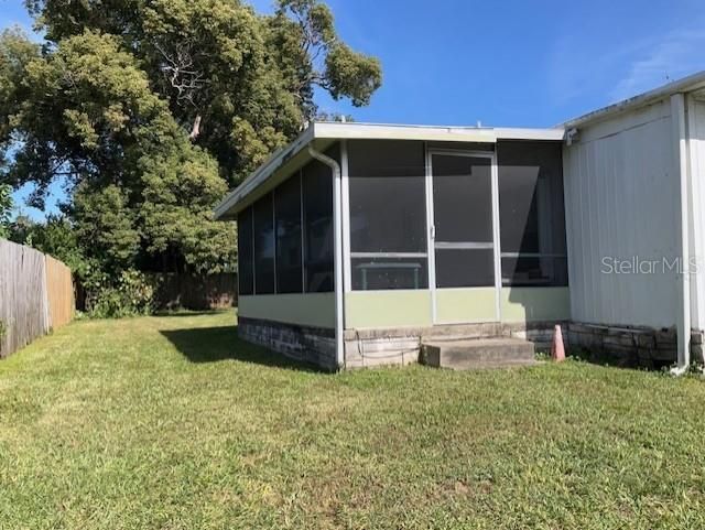 For Sale: $199,900 (3 beds, 2 baths, 1320 Square Feet)