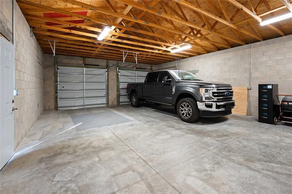 For Sale: $715,000 (3 beds, 2 baths, 1456 Square Feet)