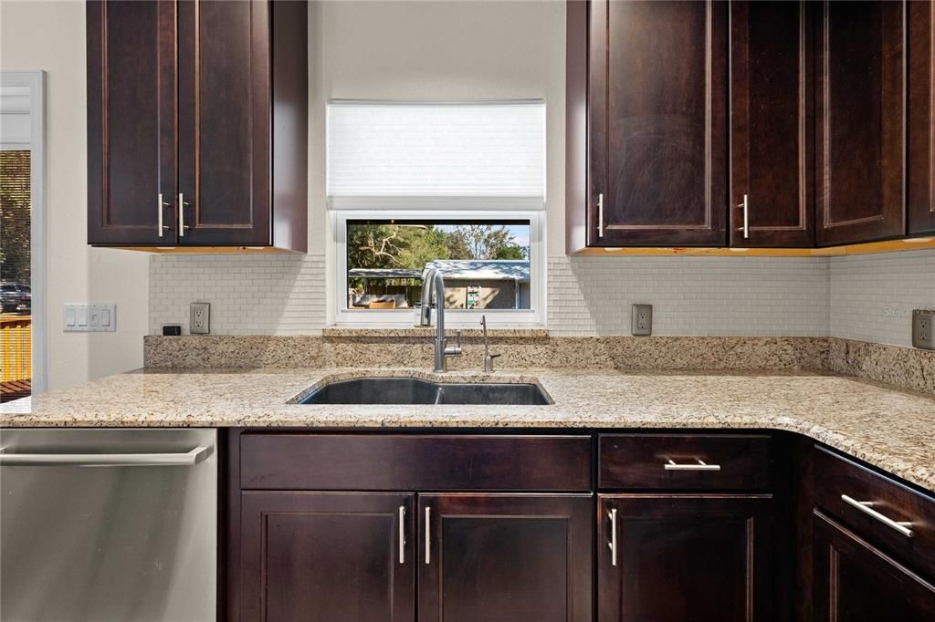 For Sale: $715,000 (3 beds, 2 baths, 1456 Square Feet)