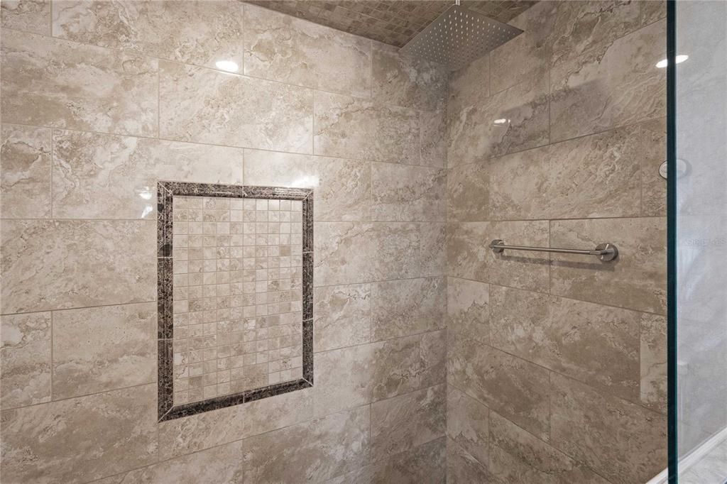 For Sale: $715,000 (3 beds, 2 baths, 1456 Square Feet)