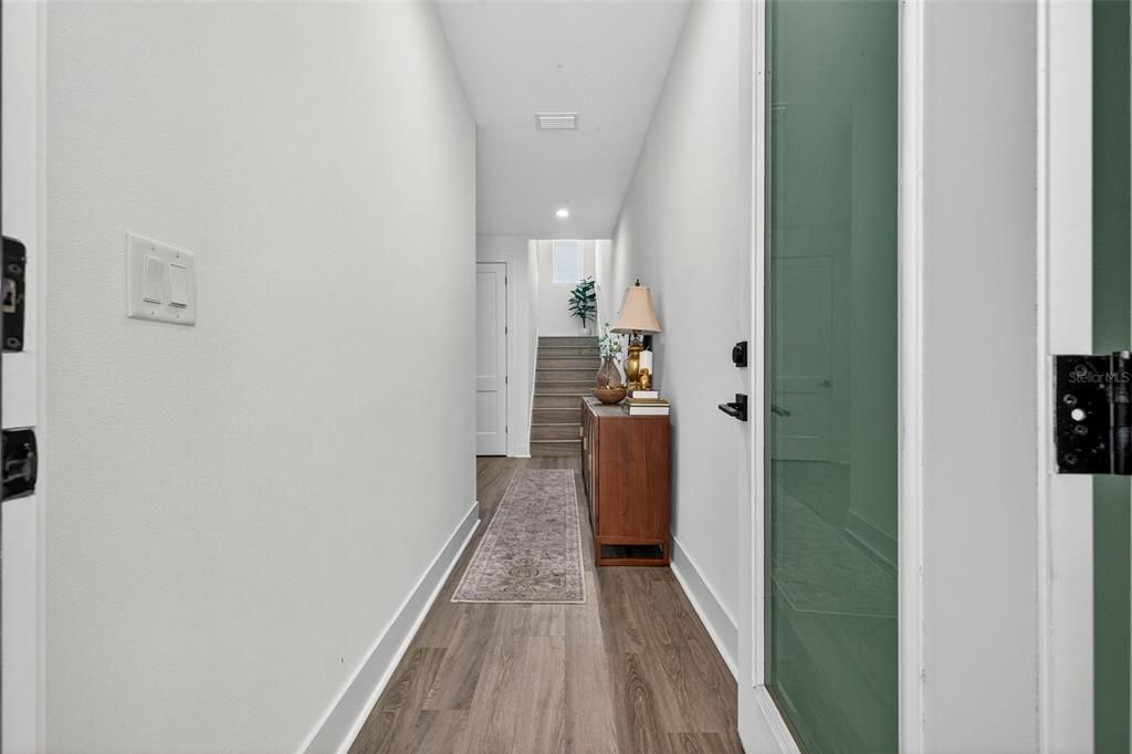 Active With Contract: $799,000 (3 beds, 3 baths, 1990 Square Feet)