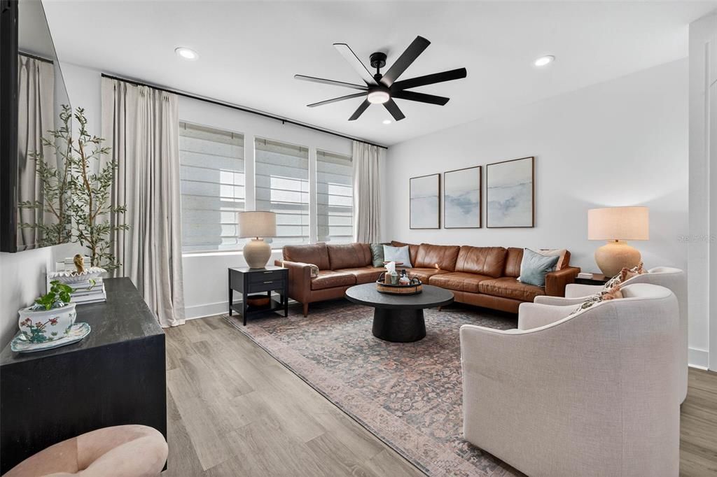 Active With Contract: $799,000 (3 beds, 3 baths, 1990 Square Feet)