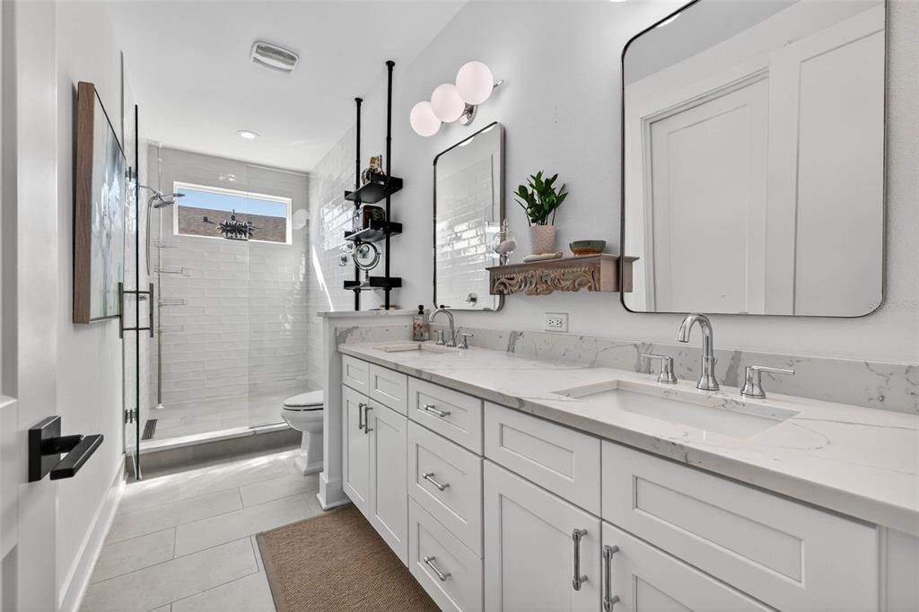 Active With Contract: $799,000 (3 beds, 3 baths, 1990 Square Feet)