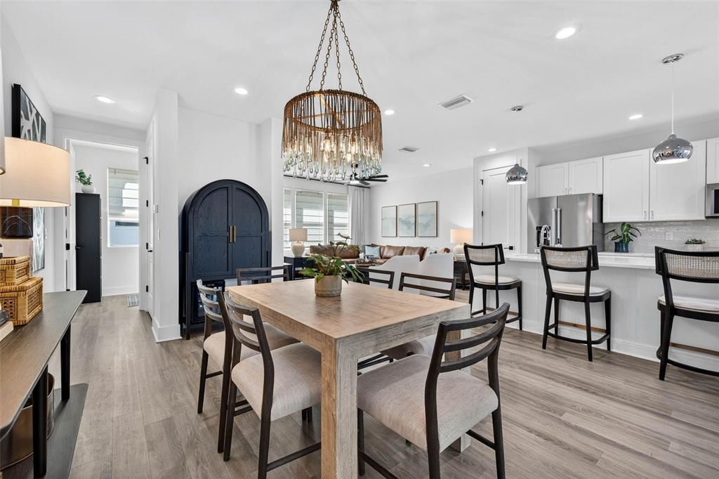 Active With Contract: $799,000 (3 beds, 3 baths, 1990 Square Feet)