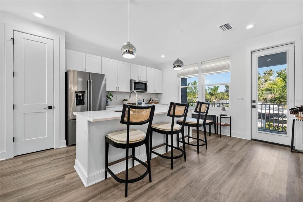 Active With Contract: $799,000 (3 beds, 3 baths, 1990 Square Feet)