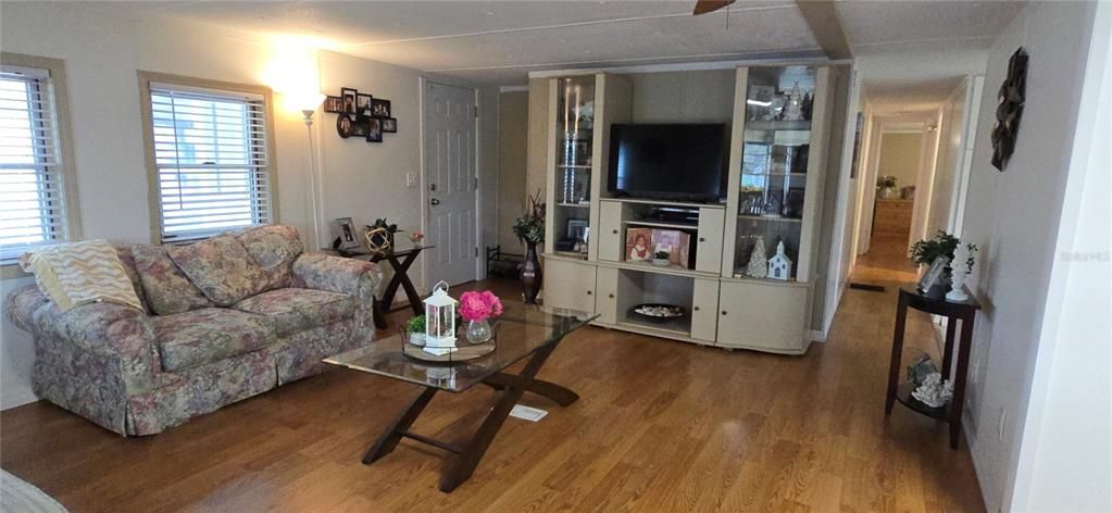 En Venta: $175,900 (3 camas, 2 baños, 1152 Pies cuadrados)