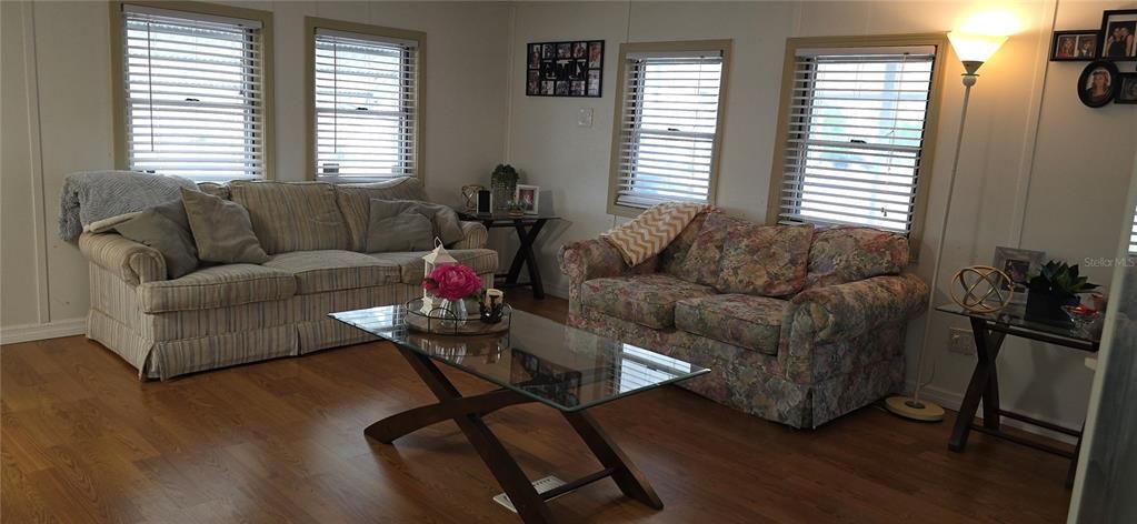 En Venta: $175,900 (3 camas, 2 baños, 1152 Pies cuadrados)