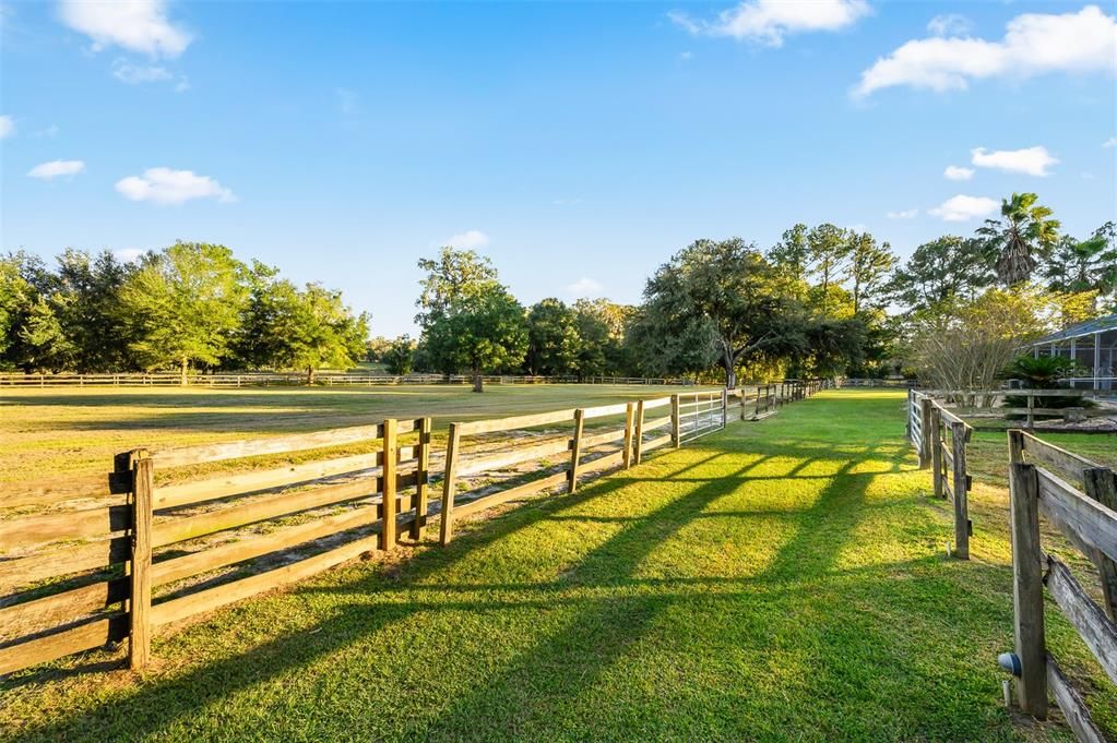 En Venta: $775,000 (4 camas, 3 baños, 3471 Pies cuadrados)