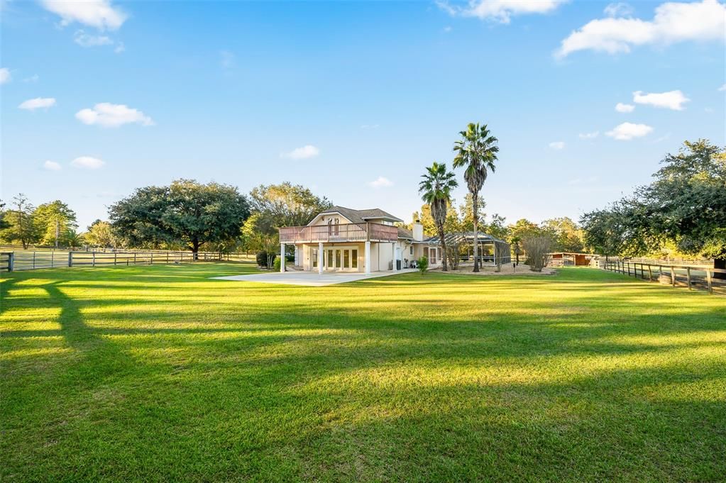 En Venta: $775,000 (4 camas, 3 baños, 3471 Pies cuadrados)