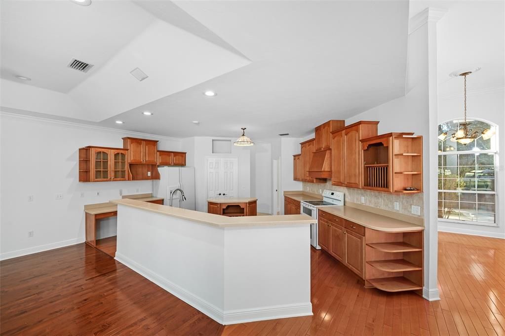 En Venta: $775,000 (4 camas, 3 baños, 3471 Pies cuadrados)