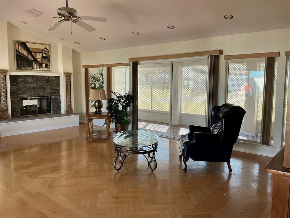 For Sale: $899,000 (4 beds, 3 baths, 3131 Square Feet)