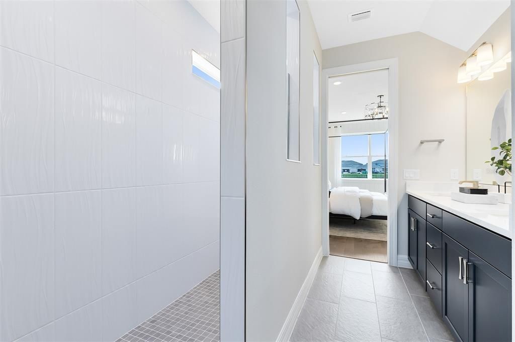 合同活跃: $536,220 (4 贝兹, 3 浴室, 2894 平方英尺)