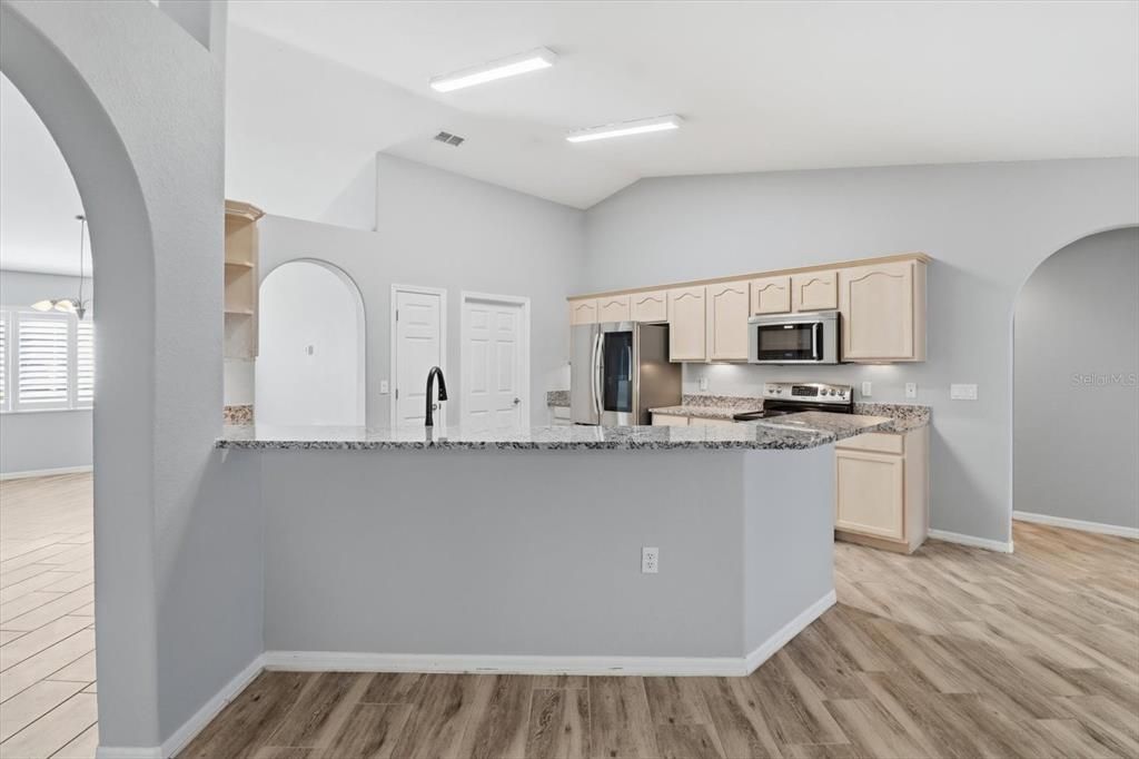 For Sale: $269,000 (3 beds, 2 baths, 1974 Square Feet)