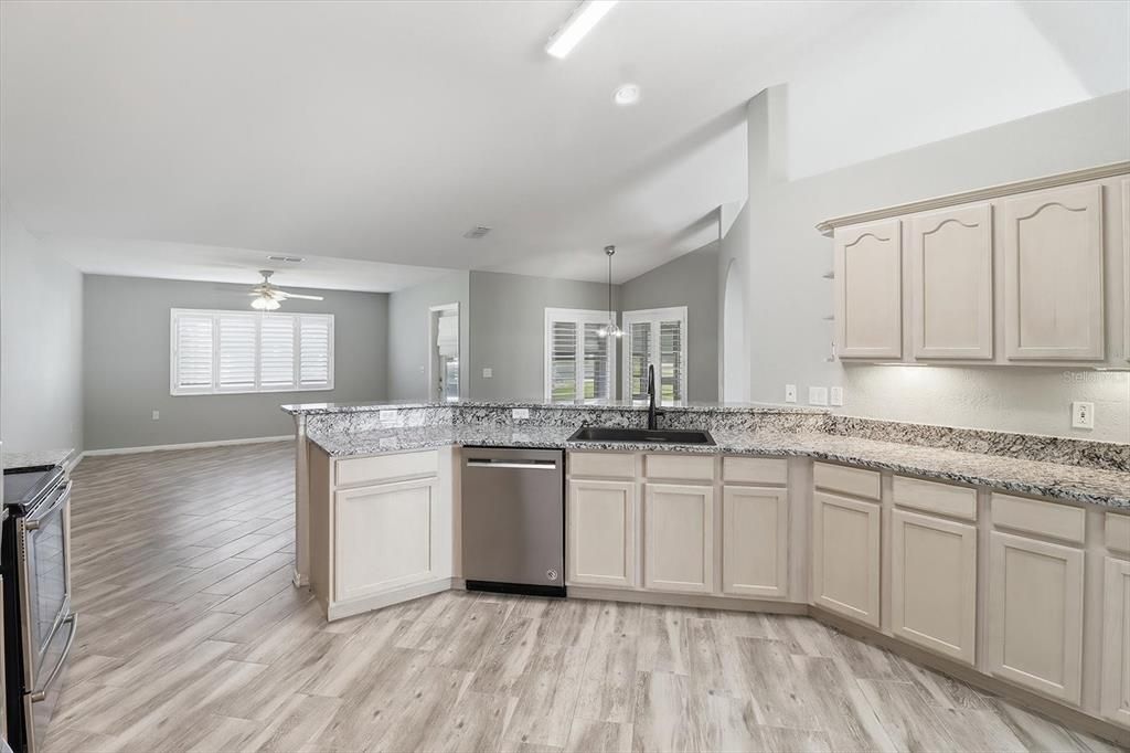 For Sale: $269,000 (3 beds, 2 baths, 1974 Square Feet)