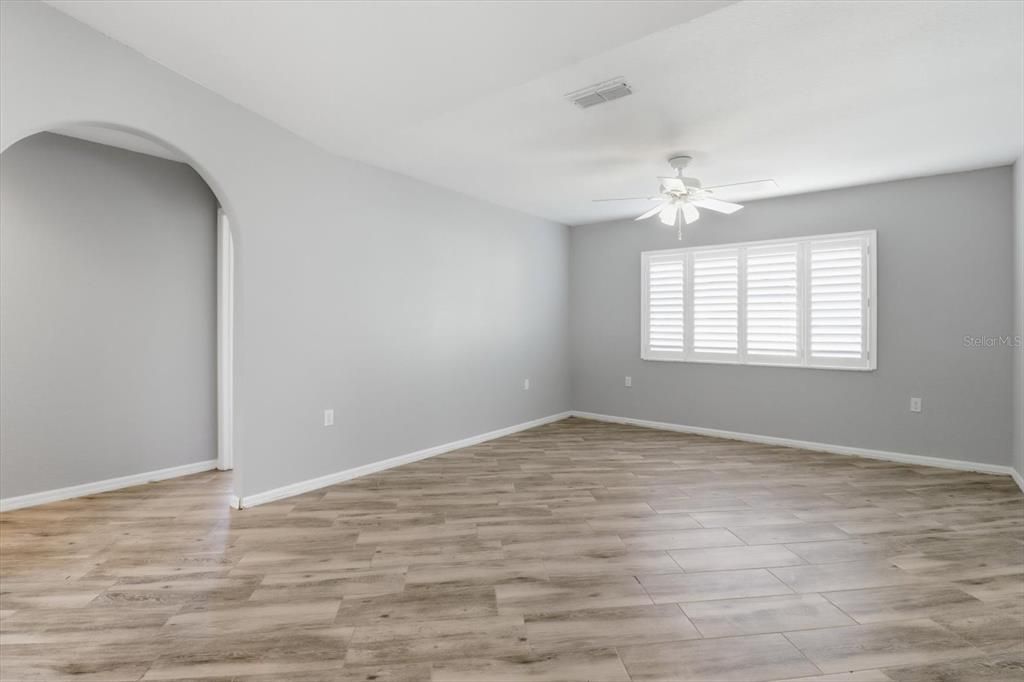 For Sale: $269,000 (3 beds, 2 baths, 1974 Square Feet)