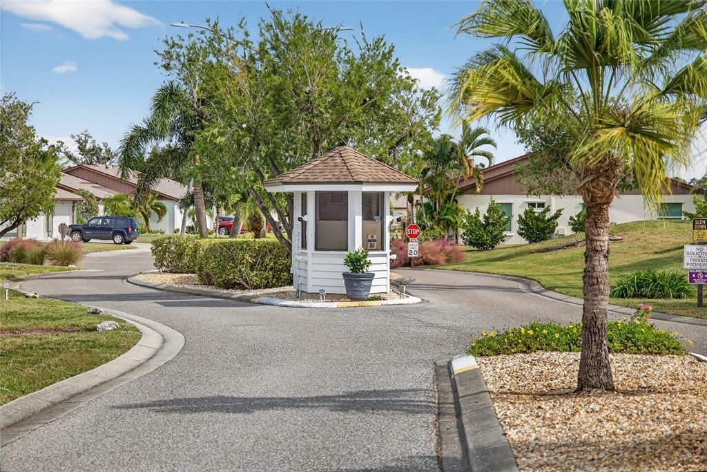 Activo con contrato: $219,999 (2 camas, 2 baños, 1383 Pies cuadrados)