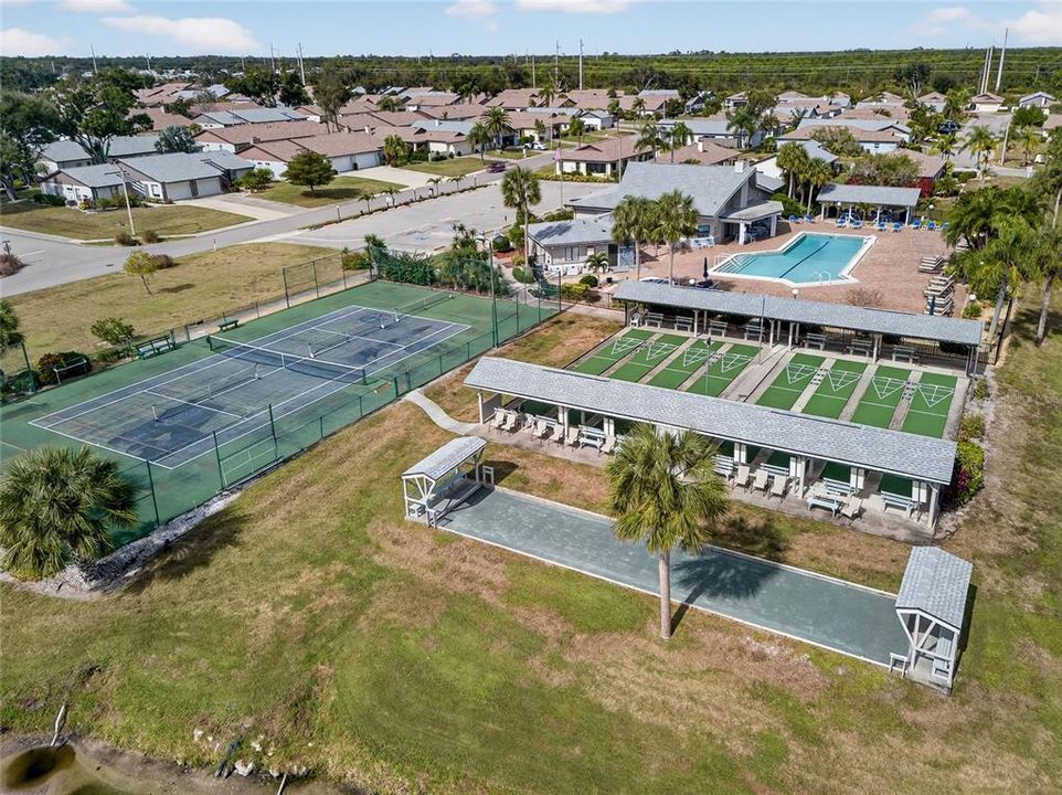 Activo con contrato: $219,999 (2 camas, 2 baños, 1383 Pies cuadrados)