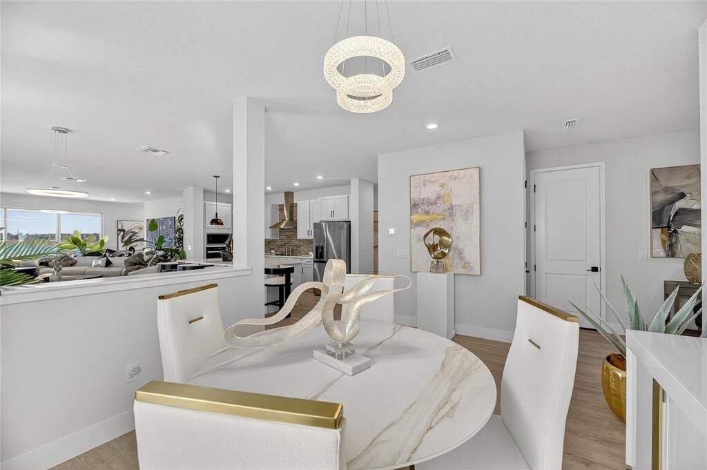 For Sale: $560,000 (4 beds, 3 baths, 2213 Square Feet)