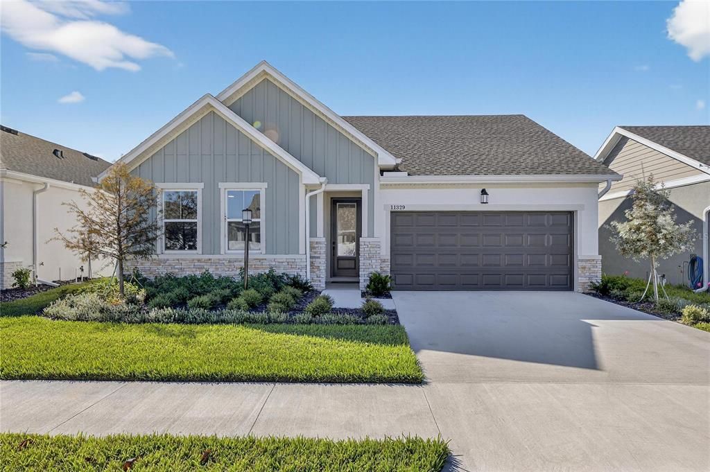 For Sale: $560,000 (4 beds, 3 baths, 2213 Square Feet)