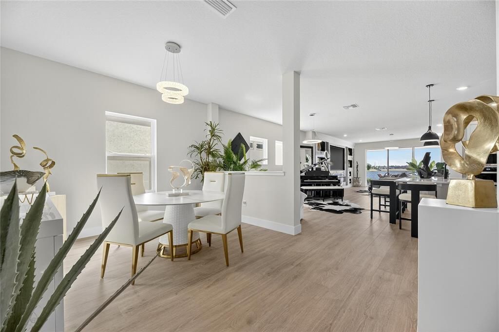 For Sale: $560,000 (4 beds, 3 baths, 2213 Square Feet)