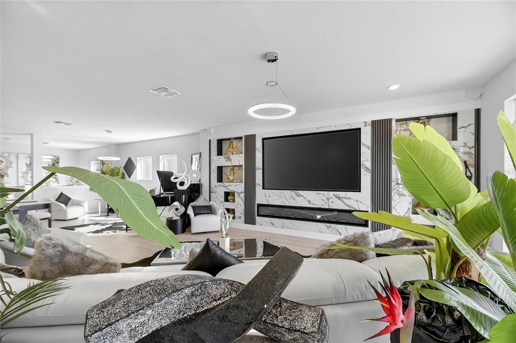 For Sale: $560,000 (4 beds, 3 baths, 2213 Square Feet)