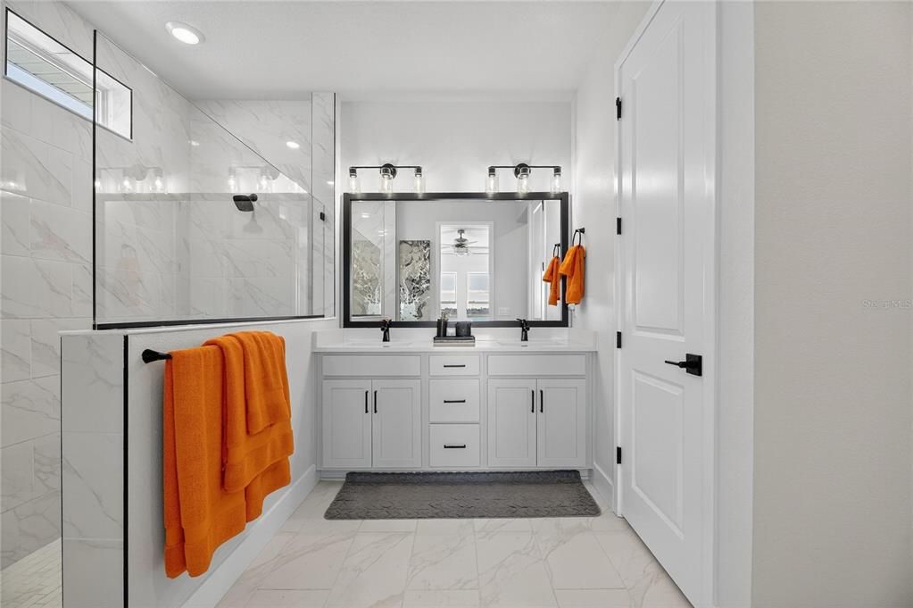 For Sale: $560,000 (4 beds, 3 baths, 2213 Square Feet)