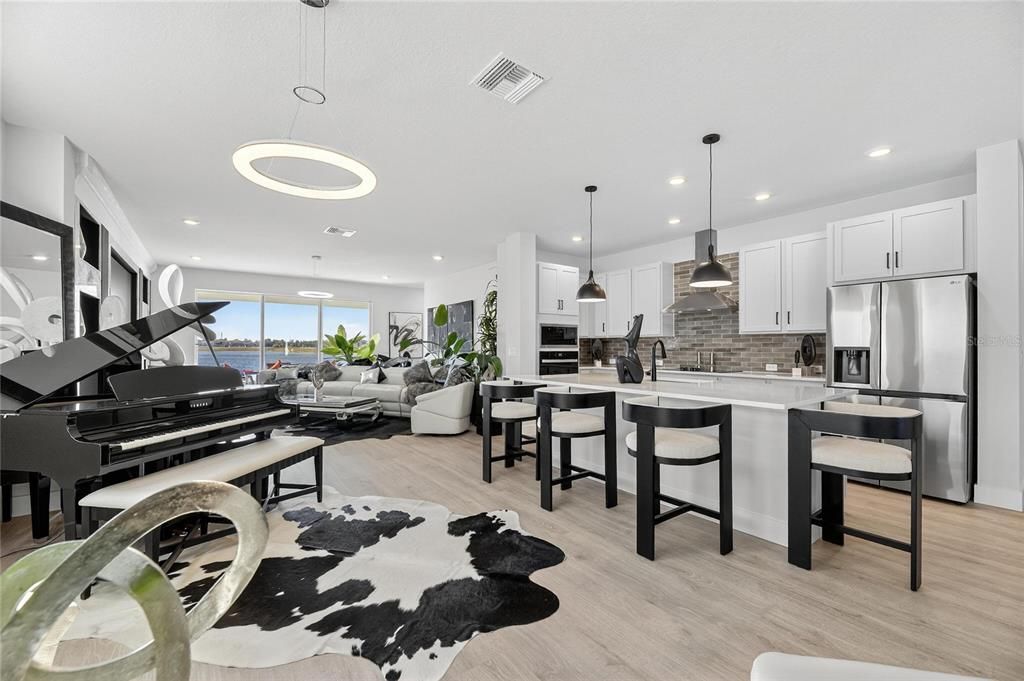 For Sale: $560,000 (4 beds, 3 baths, 2213 Square Feet)