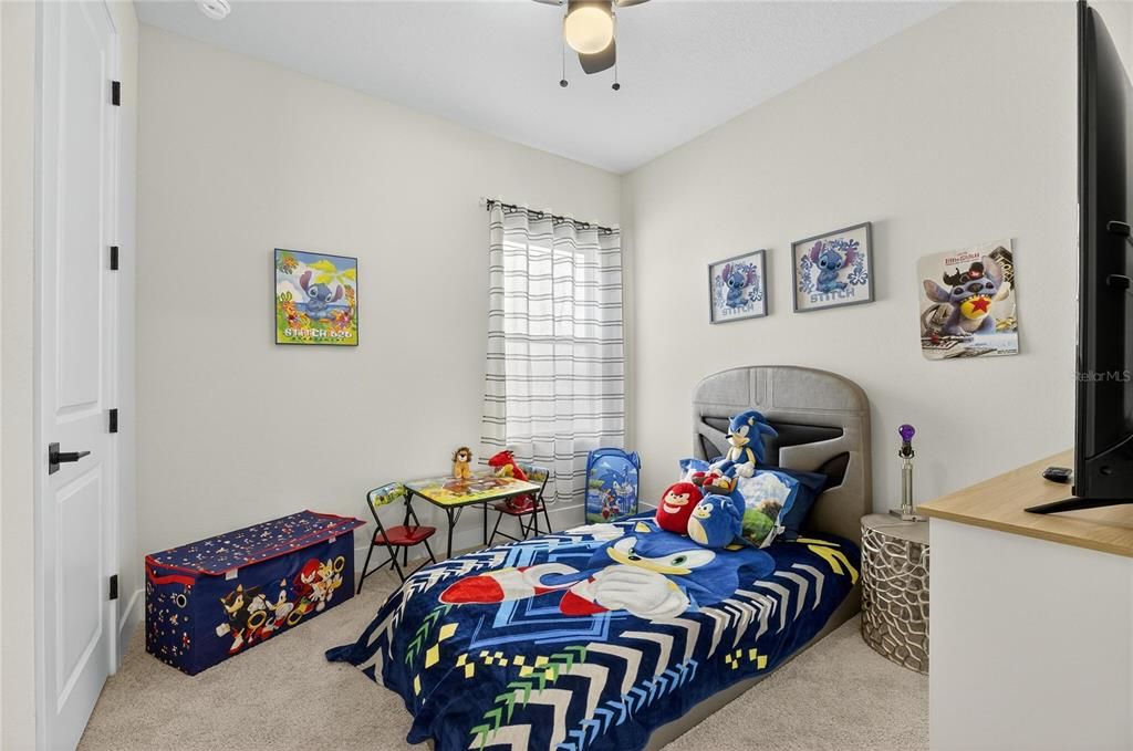 For Sale: $560,000 (4 beds, 3 baths, 2213 Square Feet)