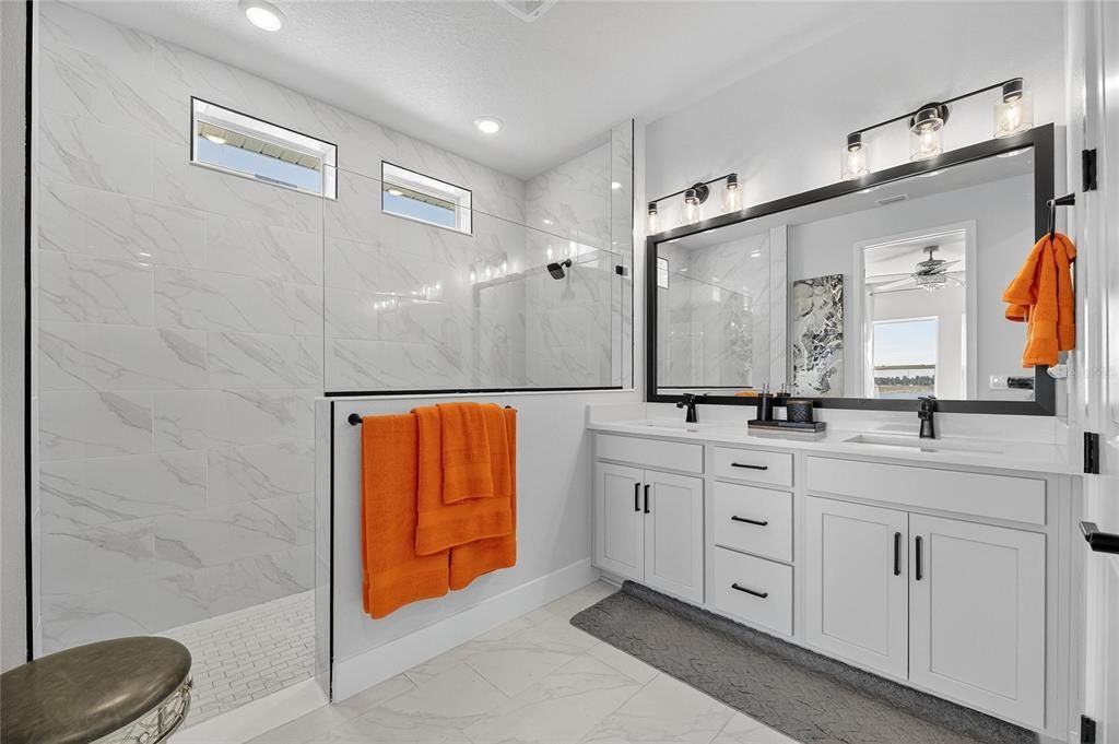 For Sale: $560,000 (4 beds, 3 baths, 2213 Square Feet)