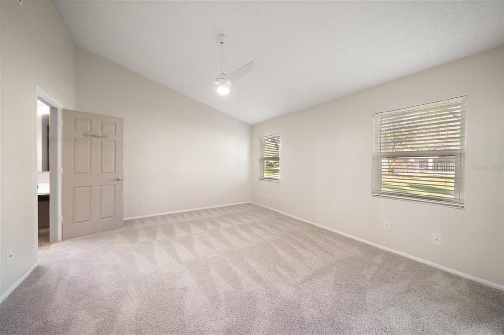 Activo con contrato: $389,000 (3 camas, 2 baños, 1584 Pies cuadrados)