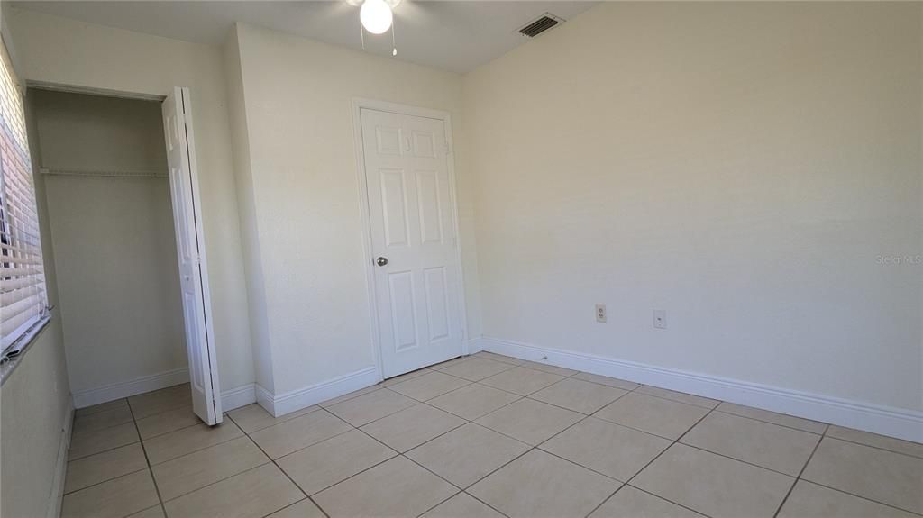 Active With Contract: $1,585 (3 beds, 2 baths, 1250 Square Feet)