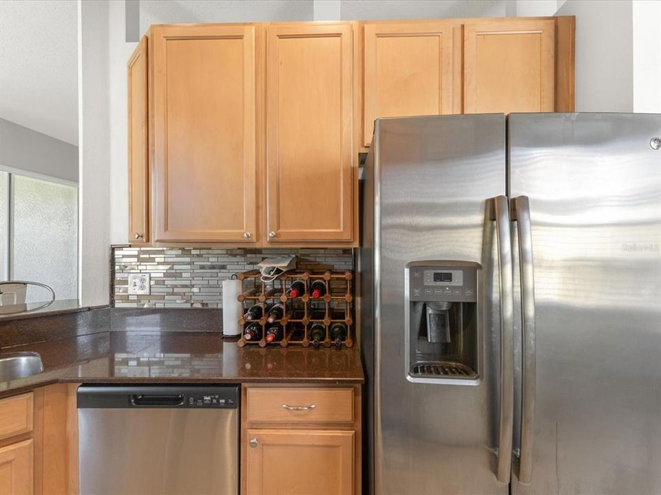 En Venta: $295,000 (3 camas, 2 baños, 1661 Pies cuadrados)