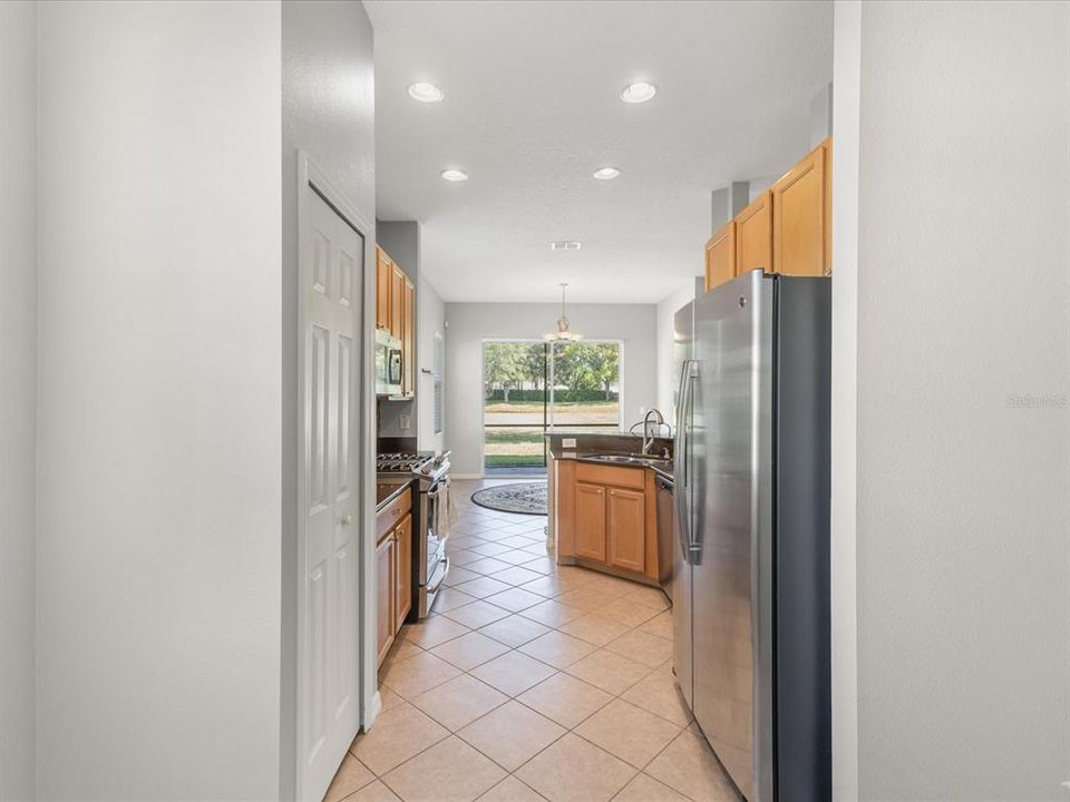 En Venta: $295,000 (3 camas, 2 baños, 1661 Pies cuadrados)