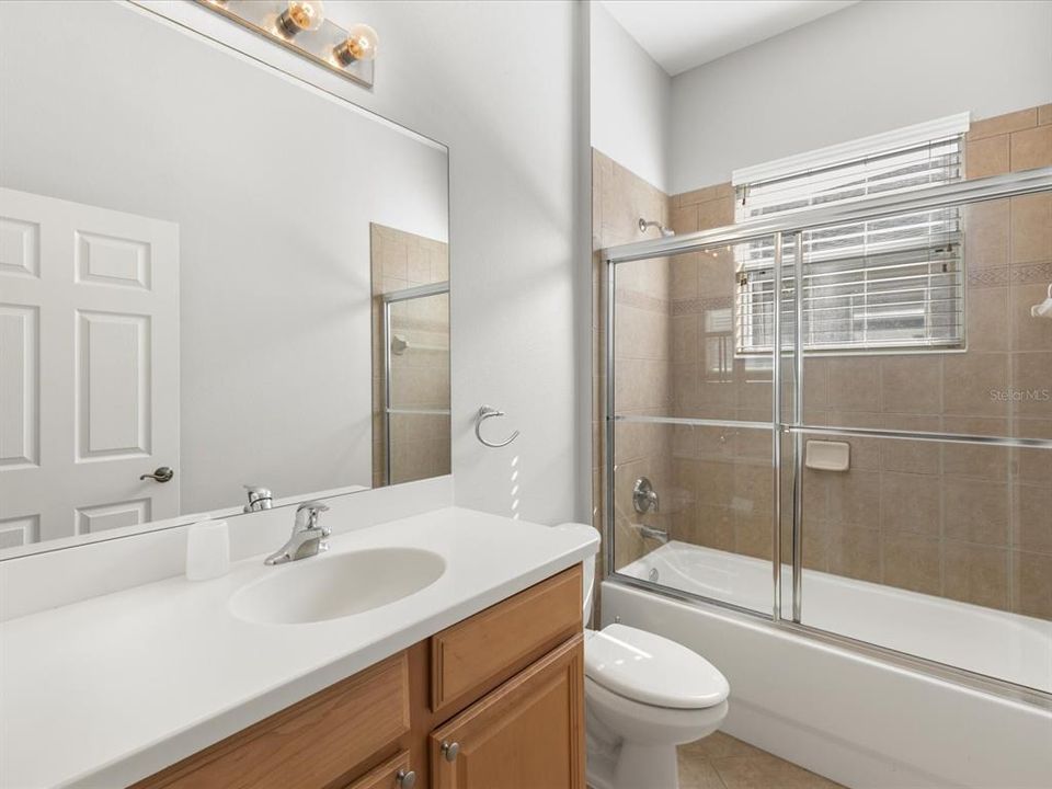 En Venta: $295,000 (3 camas, 2 baños, 1661 Pies cuadrados)