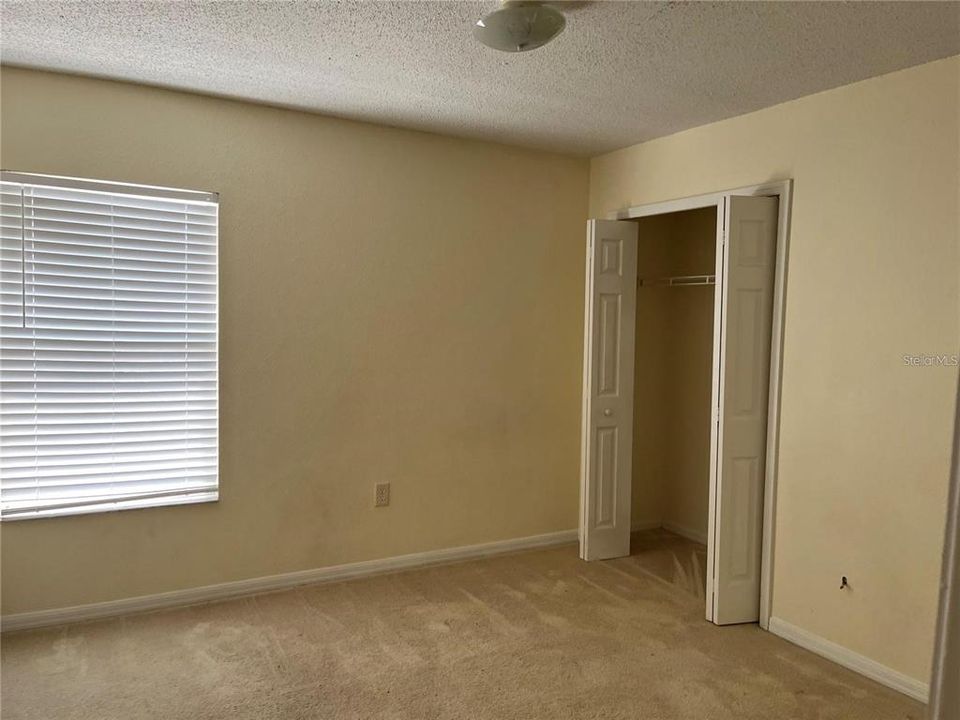 For Sale: $349,000 (3 beds, 3 baths, 2338 Square Feet)