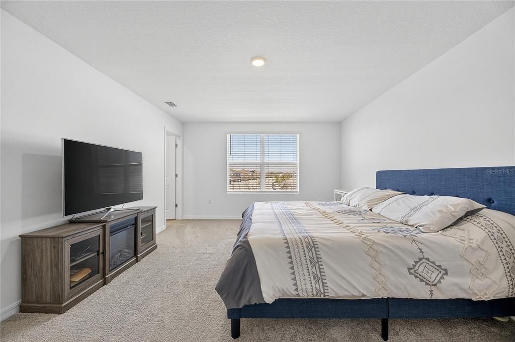 待售: $379,900 (4 贝兹, 3 浴室, 2435 平方英尺)