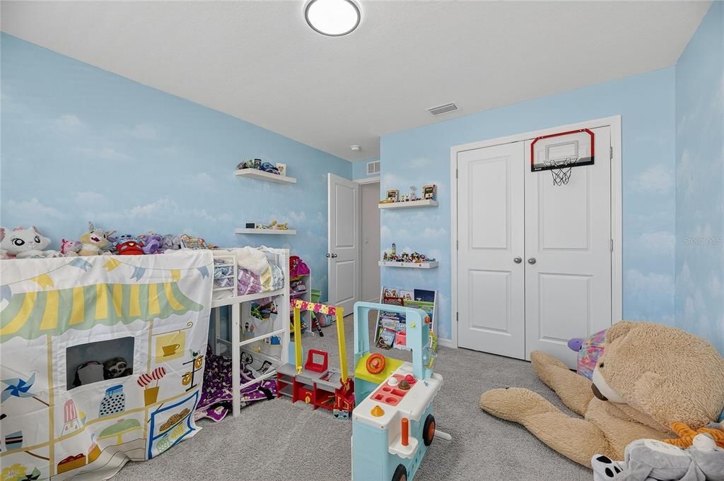 待售: $379,900 (4 贝兹, 3 浴室, 2435 平方英尺)