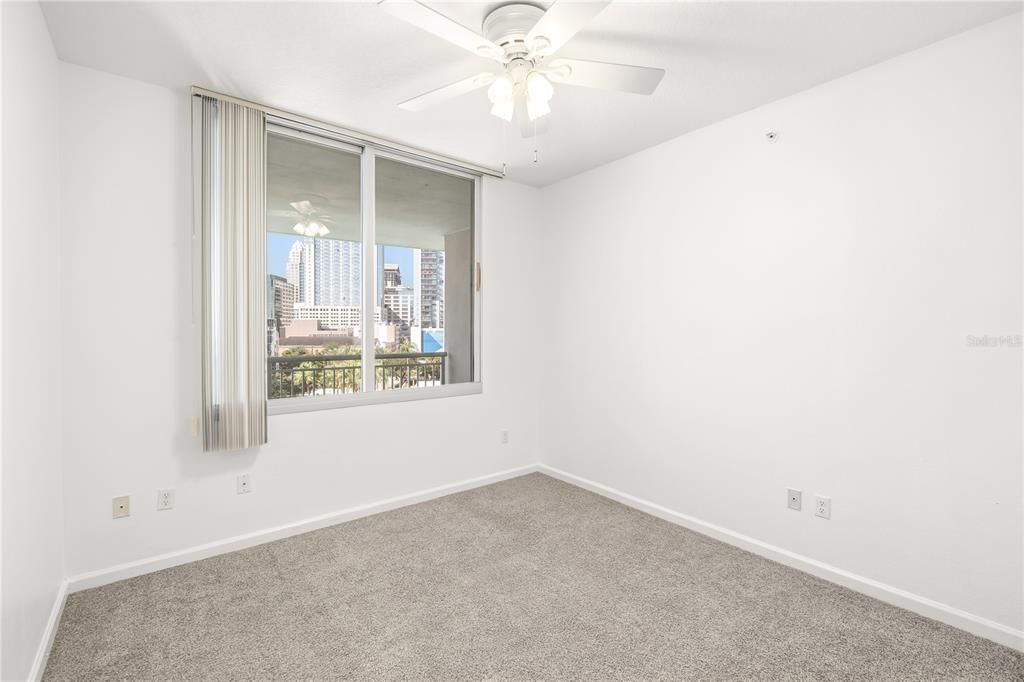 For Sale: $329,000 (2 beds, 2 baths, 1148 Square Feet)
