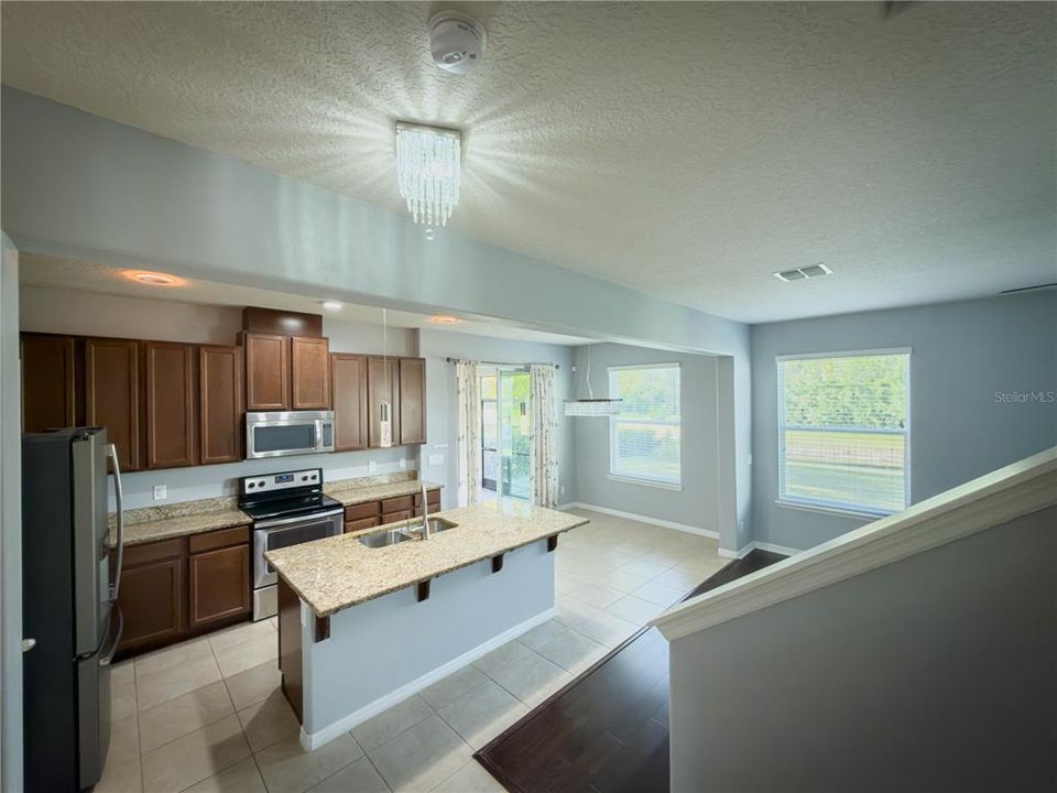 待售: $669,000 (3 贝兹, 2 浴室, 2448 平方英尺)