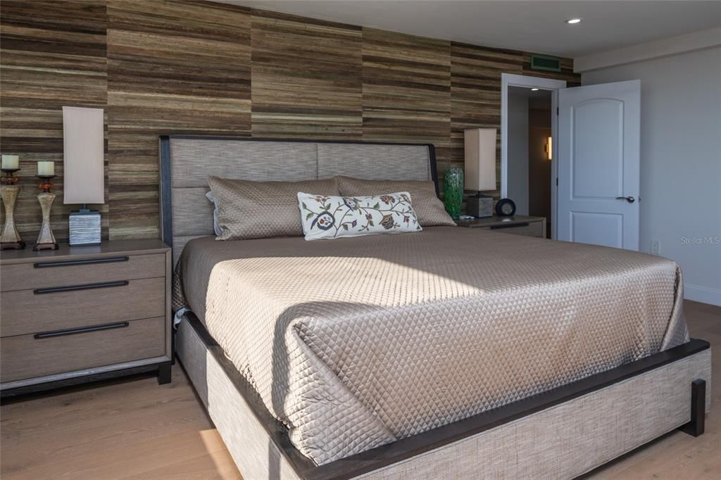 В аренду: $9,000 (2 спален, 2 ванн, 1636 Квадратных фут)