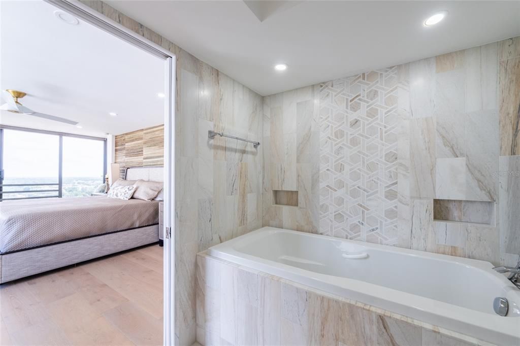 В аренду: $9,000 (2 спален, 2 ванн, 1636 Квадратных фут)