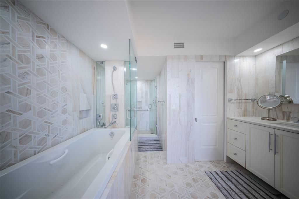 В аренду: $9,000 (2 спален, 2 ванн, 1636 Квадратных фут)