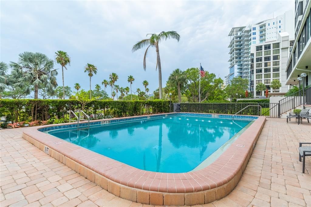 В аренду: $9,000 (2 спален, 2 ванн, 1636 Квадратных фут)