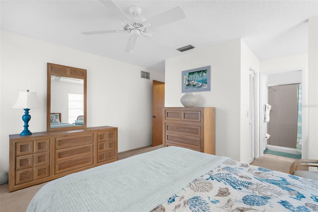 En Venta: $194,900 (2 camas, 2 baños, 1112 Pies cuadrados)